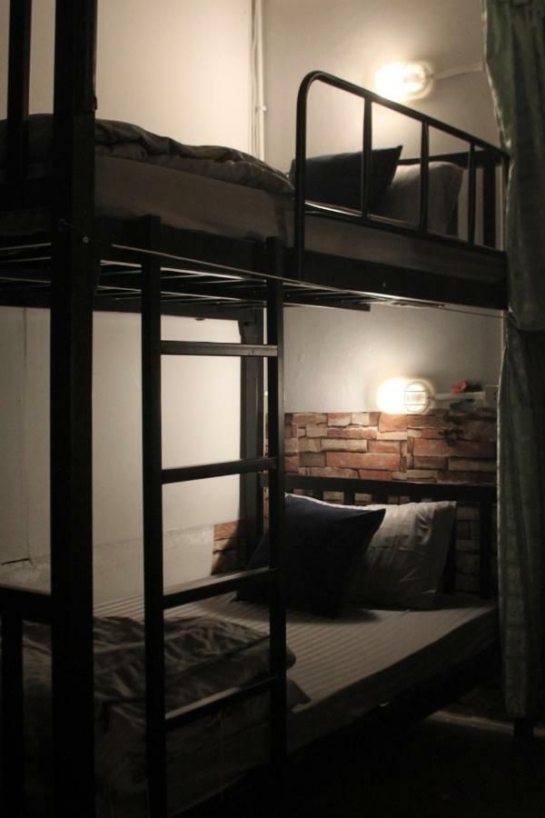 Smart Hostel Chiang Mai Bagian luar foto