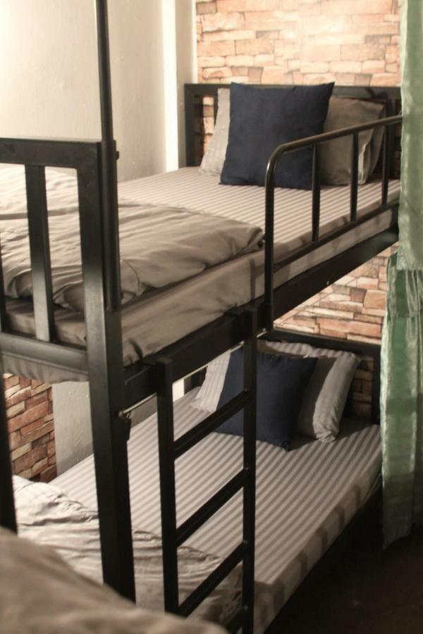 Smart Hostel Chiang Mai Bagian luar foto
