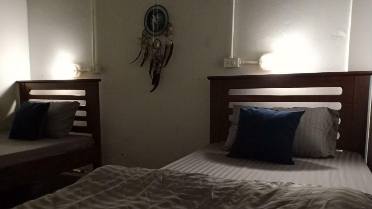 Smart Hostel Chiang Mai Bagian luar foto